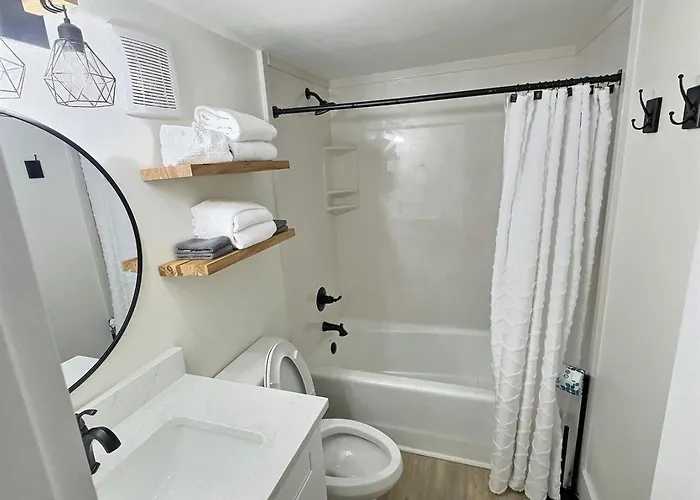 Apartment Island Winds East 507 - Immaculately Remodeled - Free Daily Activities! *